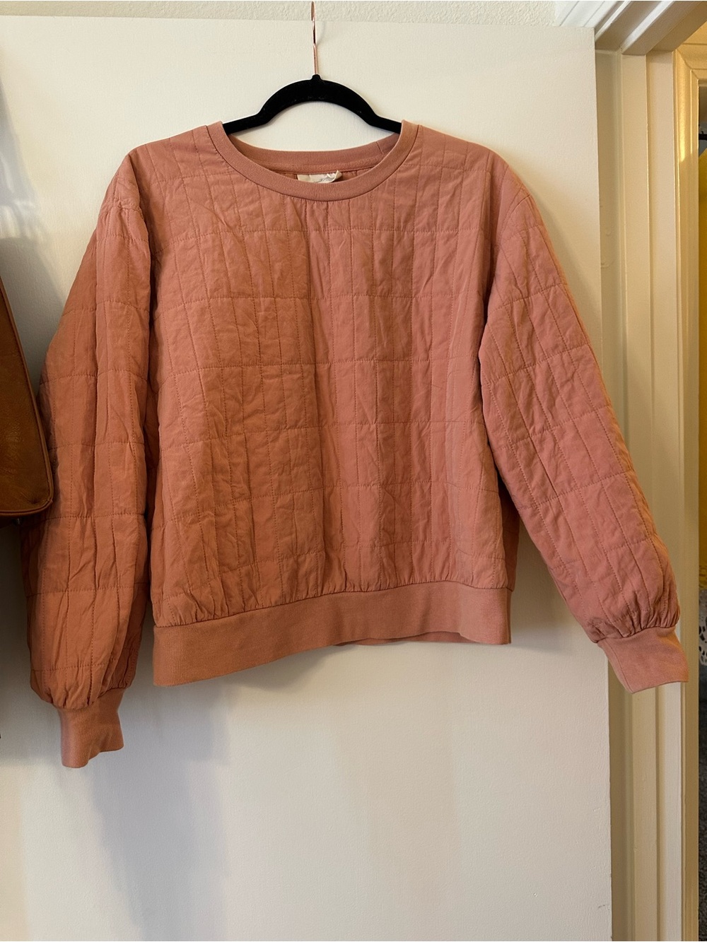 Universal Thread Dusty Rose Quilted Crewneck